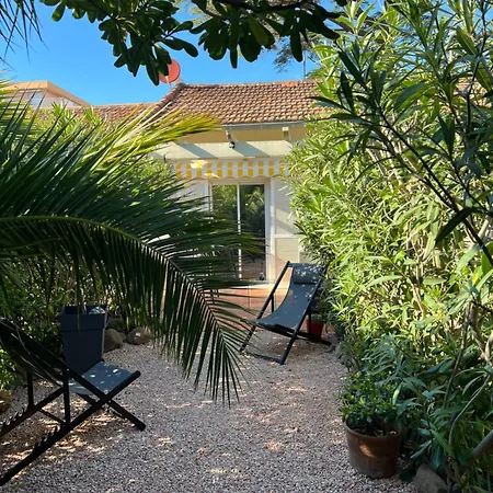 Appartement Yugen Palladio - Fully Renovated On A Prime Location, Direct Access, Heated Pool, Private Terrace & Patio, Private Parking Lot *
